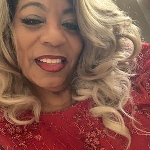 Meet your Posher, Jacqueline